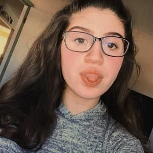 Meet your Posher, Ana